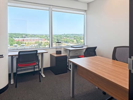 Image 4 of Regus - 99 Wyse Road - Dartmouth, Nova Scotia