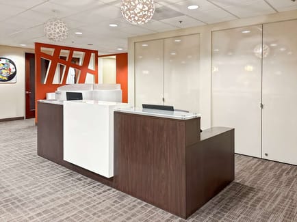 Image 2 of Regus - US Bancorp Tower - 111 S.W. Fifth Avenue - Portland - OR