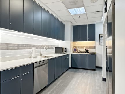 Image 11 of Regus - 6991 East Camelback Rd - Scottsdale - AZ
