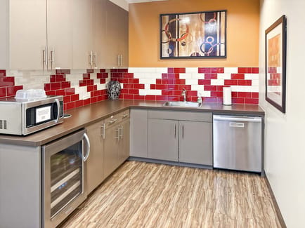 Image 12 of Regus - Crowfoot Centre - 600 Crowfoot Crescent N.W. - Calgary - AB