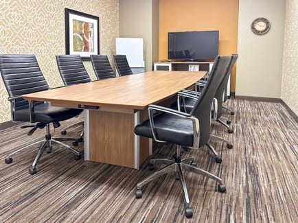 Image 3 of Regus - Crowfoot Centre - 600 Crowfoot Crescent N.W. - Calgary - AB