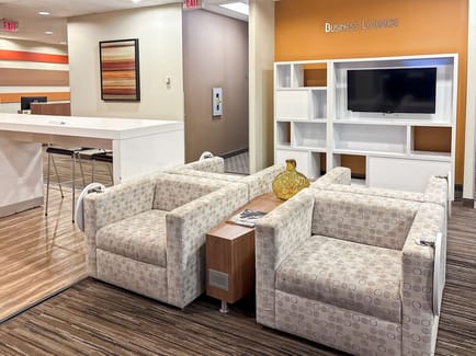 Image 5 of Regus - Crowfoot Centre - 600 Crowfoot Crescent N.W. - Calgary - AB