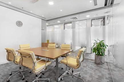 Image 7 of Regus - Standard Chartered Tower centre - Emaar Square - Downtown Burj, Khalifa - Dubai