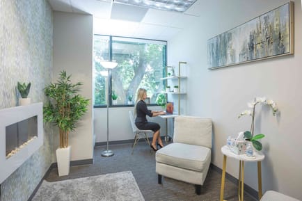Image 3 of Quest Workspaces - 150 S Pine Island Rd - Plantation, FL