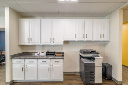 Image 18 of Office Evolution - 2 Burlington Woods Dr. - Burlington, MA