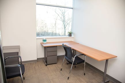 Image 22 of Office Evolution - 2 Burlington Woods Dr. - Burlington, MA