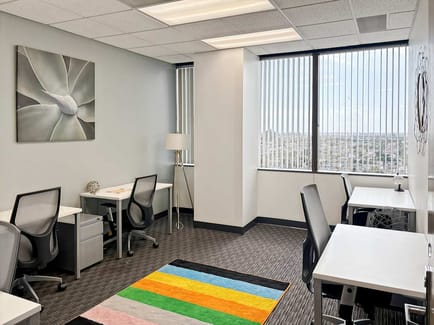 Image 11 of Regus - Topa Financial Center - 300 East Esplanade Drive - Oxnard - CA
