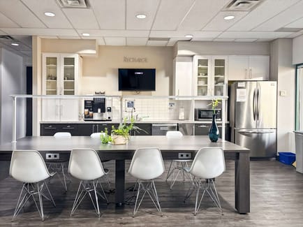 Image 6 of Regus - 7404 King George Blvd. - Surrey, BC