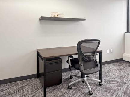 Image 4 of Regus - 3200 Greenfield Rd - Dearborn, MI