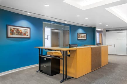Image 2 of Regus - 101 W Big Beaver Rd - Troy, MI