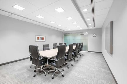 Image 3 of Regus - 101 W Big Beaver Rd - Troy, MI