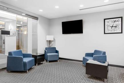 Image 5 of Regus - 101 W Big Beaver Rd - Troy, MI