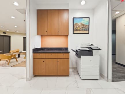 Image 10 of IWG (Regus) - 4514 Cole Ave, 75205 - Dallas - TX