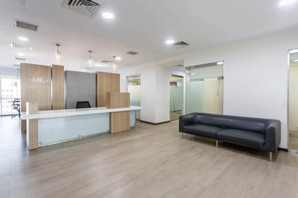 Image 5 of Regus - Karachi, Financial District 2 - BRR Towers - I.I Chundrigar Road - Karachi