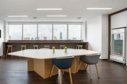 Image 5 of IWG (Regus) - CRC Tower All Seasons Place - 87/2 Wireless Road, 10330 - Bangkok