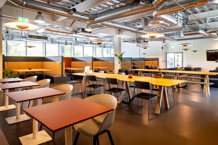 Image 6 of Landmark - The Pinnacle - 150 Midsummer Blvd, MK9 1FD - Milton Keynes