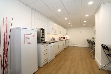 Image 4 of Chadwick Business Centres Limited (Managed 2,228 - 5,558 sqft) - Capital Tower - Greyfriars Road, CF10 3AZ - Cardiff