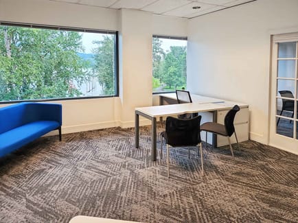 Image 7 of Regus - River Park Center Executive Suites - SE Spokane St - Portland