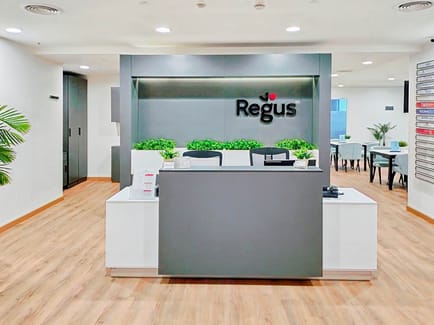 Image 2 of IWG (Regus) - Nile City Tower - Cornich El Nile, Ramelt Beaulac, 11624 - Cairo