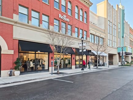 Image 1 of Regus - Market Street - 9595 Six Pines - The Woodlands (Houston) - Texas