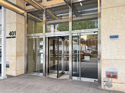 Image 1 of IWG (Regus) - 401 Park Avenue South, 100116 - Rose Hill, NY