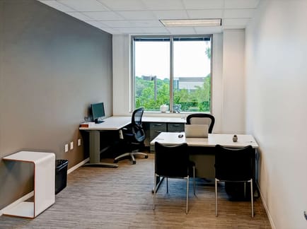 Image 4 of Regus- 40 Burton Hills Blvd - Nashville - TN