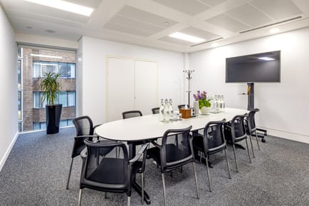Image 2 of Landmark (Managed 85 - 4,661 sqft) - 75 King William Street, EC4R 3TN - Bank