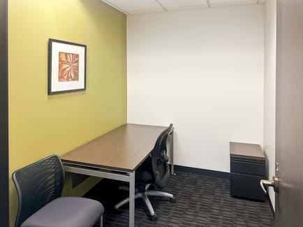 Image 10 of Regus - RenCen - 400 Renaissance Center - Detroit - MI