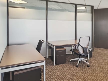 Image 4 of Regus - RenCen - 400 Renaissance Center - Detroit - MI