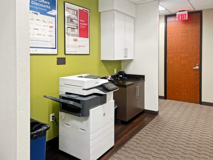 Image 4 of Regus - 400 S 4th Street - Las Vegas - NV