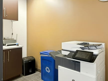 Image 13 of Regus - Execu-Centre Montreal - 1200 McGill College Ave - Montreal