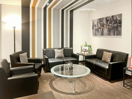 Image 5 of Regus - Execu-Centre Montreal - 1200 McGill College Ave - Montreal