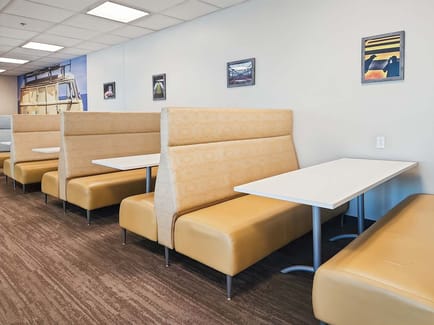 Image 2 of Regus - Centre Ville - Rene Levesque Blvd W - Montreal