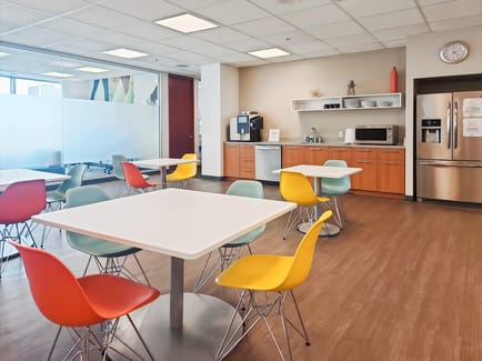 Image 8 of Regus - Centre Ville - Rene Levesque Blvd W - Montreal