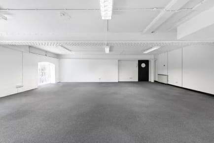 Image 1 of Workspace (Managed 6 - 943 sqft) - Busworks - 39-41 North Road, N7 9DP - Caledonian Road