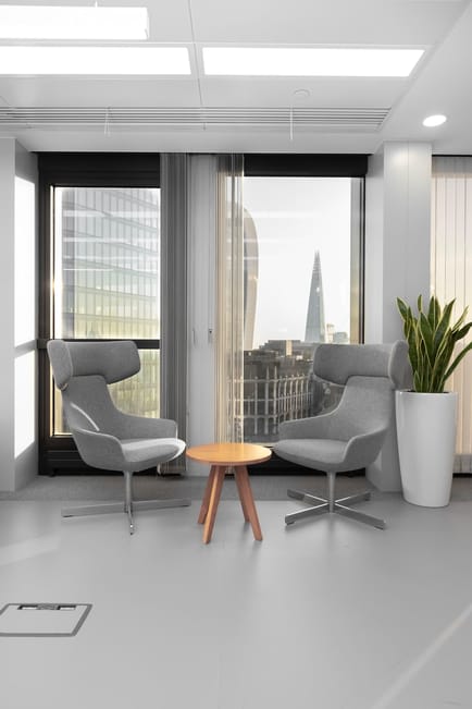 Image 2 of IWG (Signature) - Tower 42 - Old Broad St, EC2 - Bank
