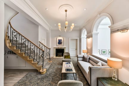 Image 3 of The Argyll Club - 32 Curzon Street, W1J 7WS - Mayfair