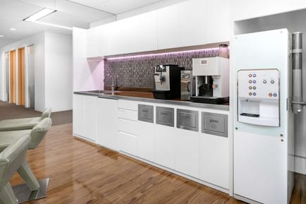Image 6 of Regus - Shinjuku Park Tower - 3-7-1 Nishi-Shinjuku - Shinjuku - Tokyo