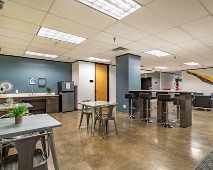 Image 6 of Boxer Workstyle - 8330-8360 Lyndon B Johnson Fwy - Dallas, TX