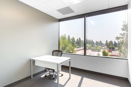 Image 4 of Regus - 303 North Glenoaks Blvd, Burbank - CA
