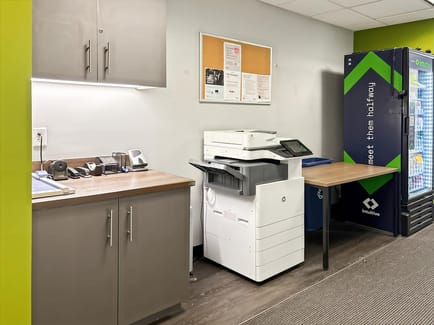 Image 13 of Regus - 2875 NE 191 Street, Aventura, FL