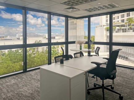 Image 7 of Regus - 2875 NE 191 Street, Aventura, FL