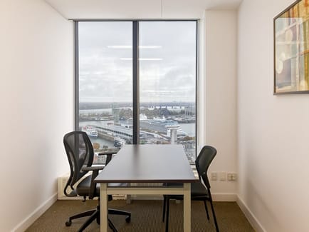 Image 10 of Regus - 500 Place d'Armes, Montreal