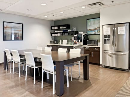 Image 6 of Regus - 500 Place d'Armes, Montreal