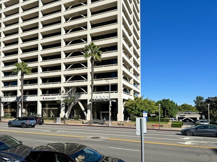 Image 1 of Regus - 15233 Ventura Blvd, Sherman Oaks