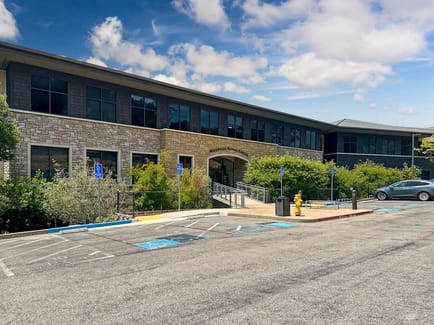 Image 12 of Regus - Woodside Office Center - 7250 Redwood Blvd. - Novato - CA