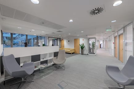 Image 2 of House of Business Roosevelt - Tower C - Szechenyi Istvan Square 7-8 - Budapest