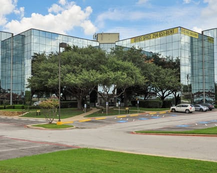 Image 2 of Boxer Workstyle - 4425 Airport Fwy - Irving, TX