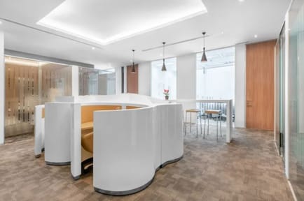 Image 6 of IWG (Regus) - 89 AIA Capital Center - Kwaeng Dindaeng, 10400 - Bangkok