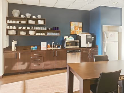 Image 6 of Regus - 320 W Lanier Ave - Fayetteville, GA